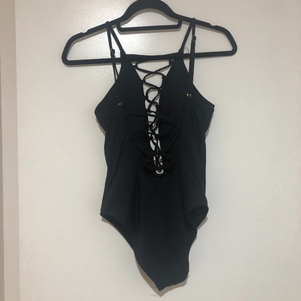 La Blanca Black one piece swimsuit - Size 8